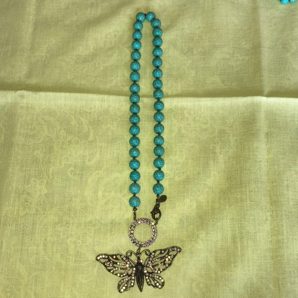 KIRK’s FOLLY 2 pc. Set turq. color necklace & bracelet w/3” butterfly. $112 - Picture 4 of 9